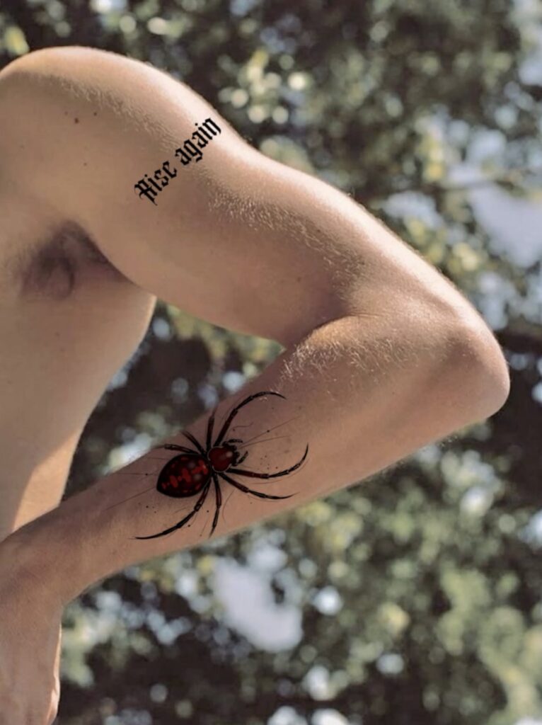 Flash tattoo « Insectes & araignées » dessiné par 6rius Tattoo près de Mulhouse, vue 3.