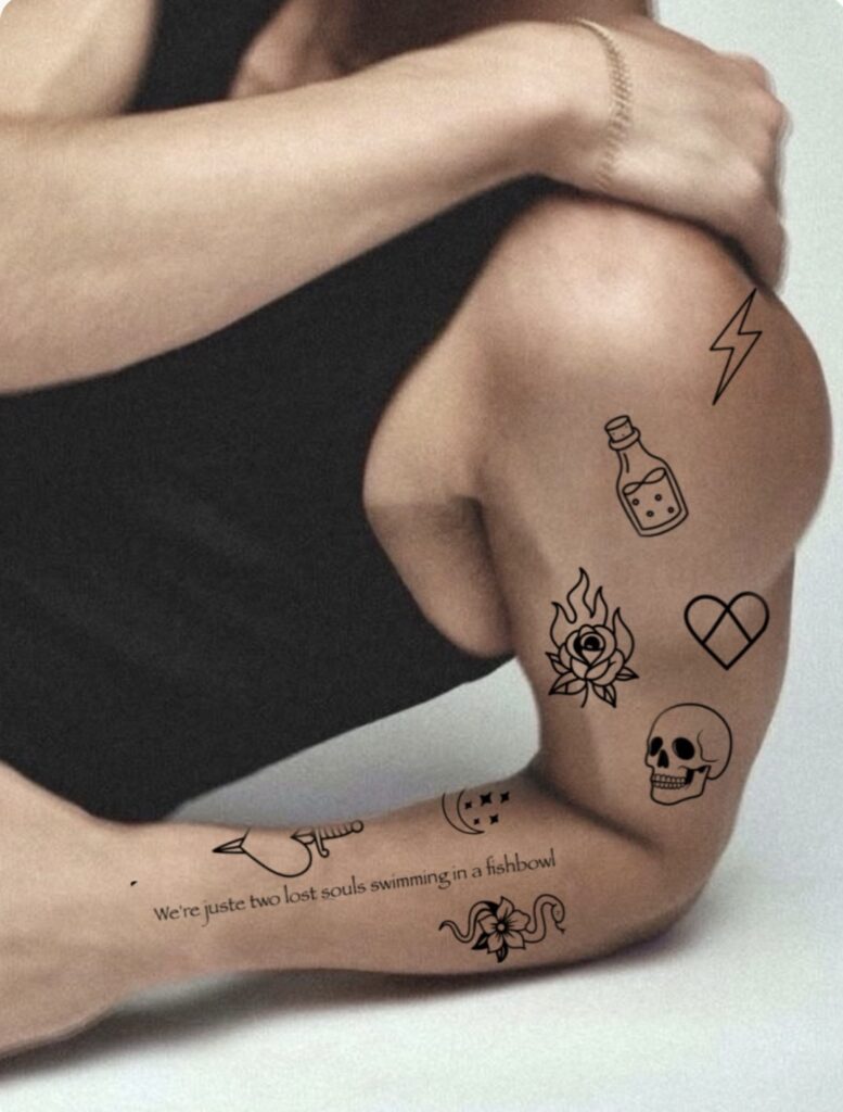Flash tattoo « Flash dark classiques » dessiné par 6rius Tattoo près de Mulhouse, vue 2.