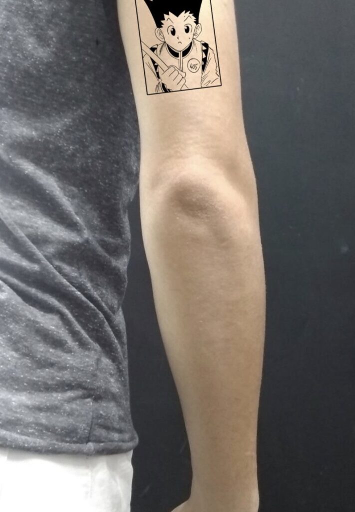 Flash tattoo « Gon — Hunter × Hunter » dessiné par 6rius Tattoo près de Mulhouse, vue 2.