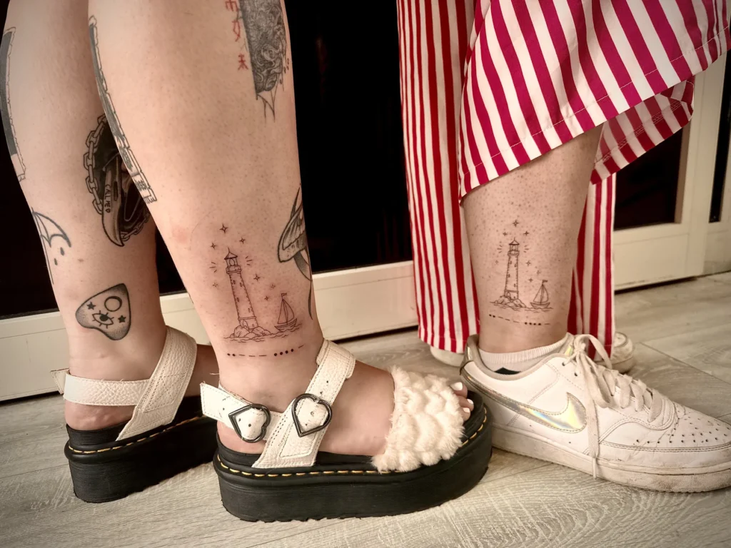 Tatouage « Tatouages en duo » réalisé par 6rius Tattoo près de Mulhouse.